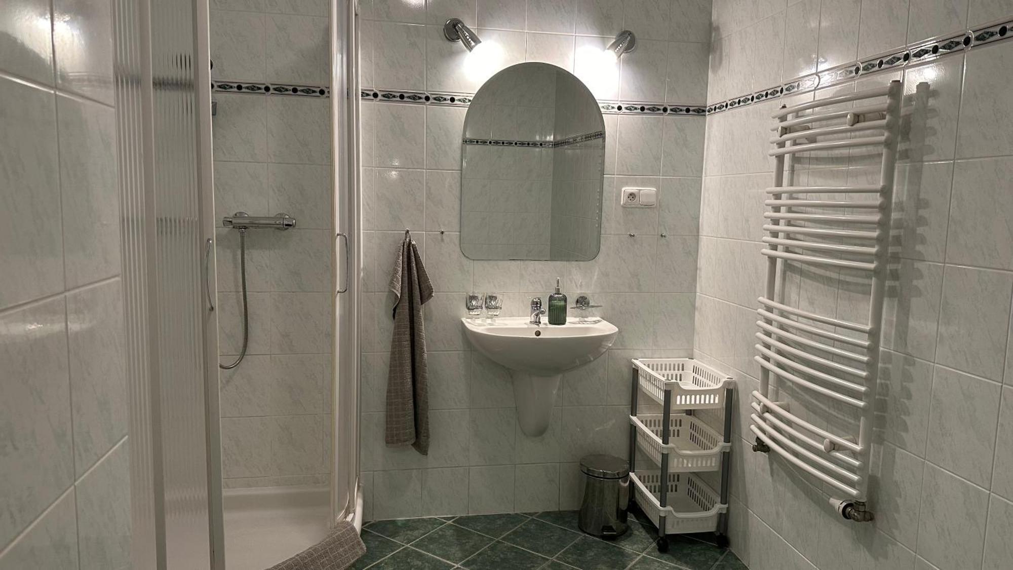 Hotel Pod Vlekem Лоучна-под-Клиновцем Экстерьер фото