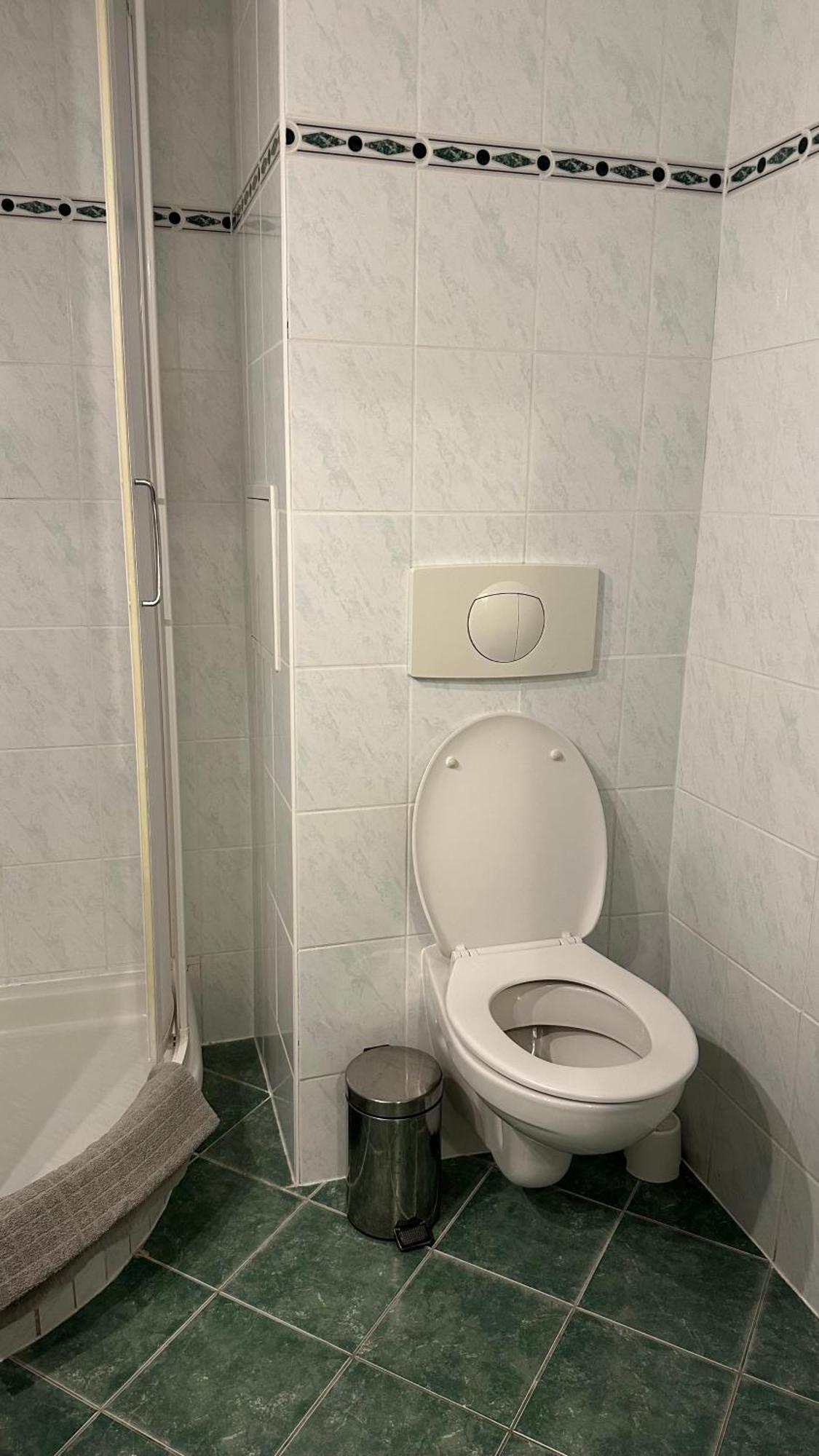 Hotel Pod Vlekem Лоучна-под-Клиновцем Экстерьер фото